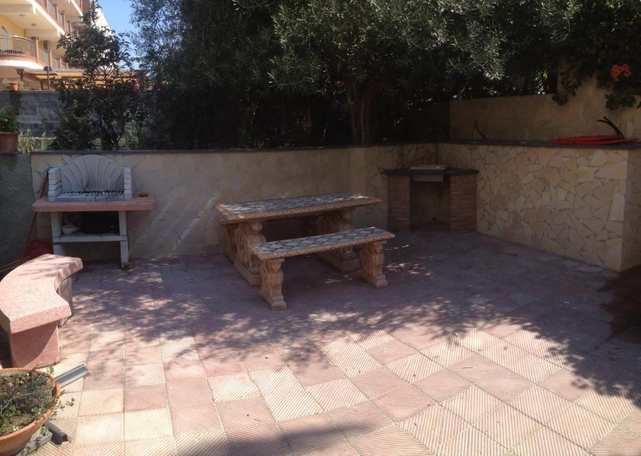 Le Zagare Apartments SantʼAlessio Siculo Zewnętrze zdjęcie