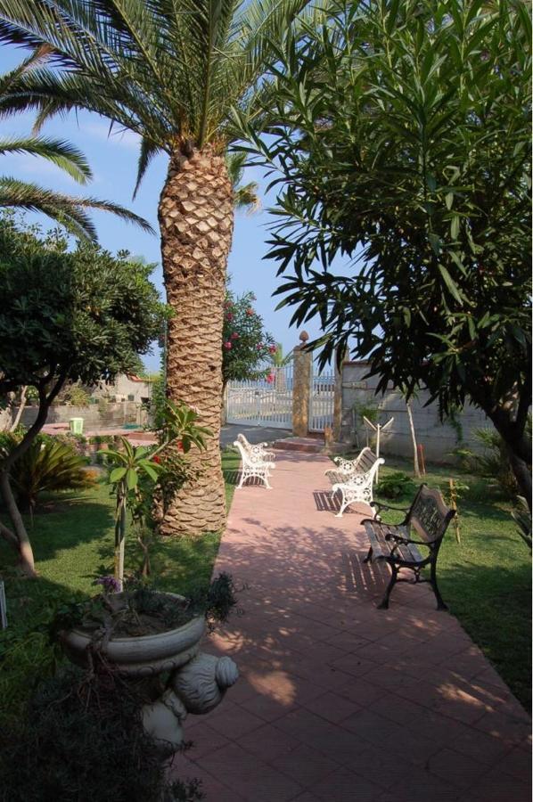 Le Zagare Apartments SantʼAlessio Siculo Zewnętrze zdjęcie