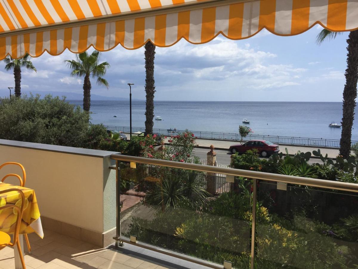 Le Zagare Apartments SantʼAlessio Siculo Zewnętrze zdjęcie